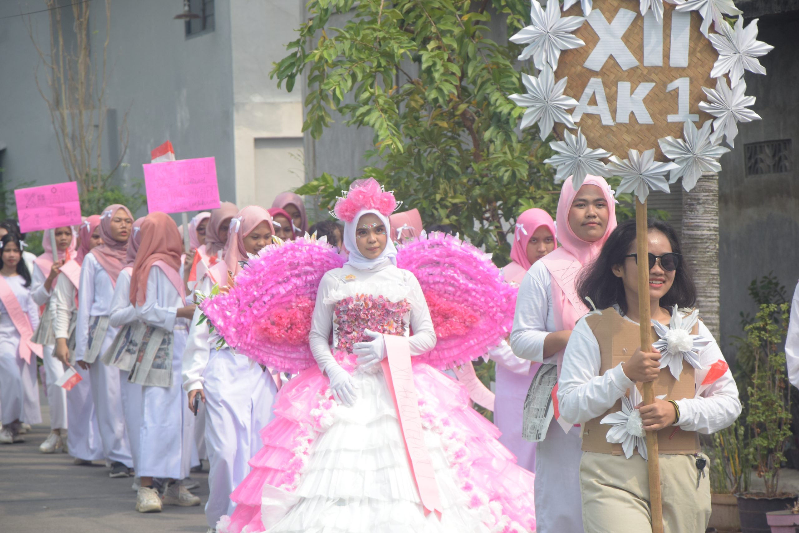 Kegiatan Lomba Meriahkan HUT Kemerdekaan Republik Indonesia ke-79 di SMK Negeri 1 Kendal